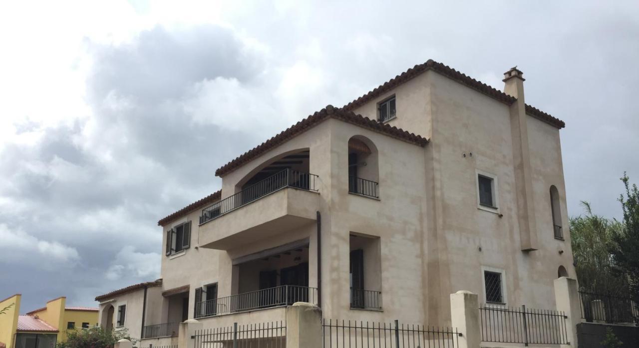 Fenile Apartments Santa Maria Navarrese Buitenkant foto