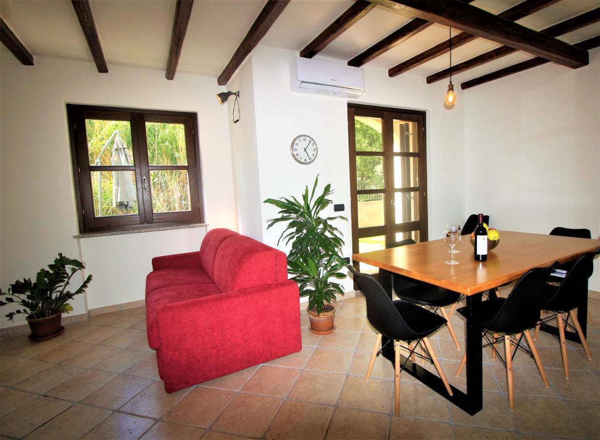 Fenile Apartments Santa Maria Navarrese Buitenkant foto