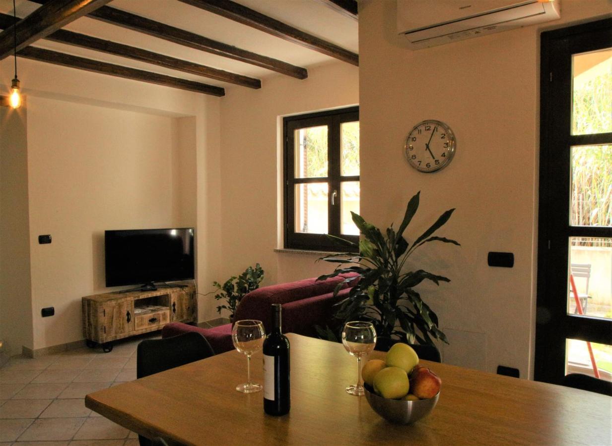 Fenile Apartments Santa Maria Navarrese Buitenkant foto