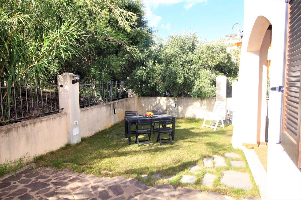 Fenile Apartments Santa Maria Navarrese Buitenkant foto