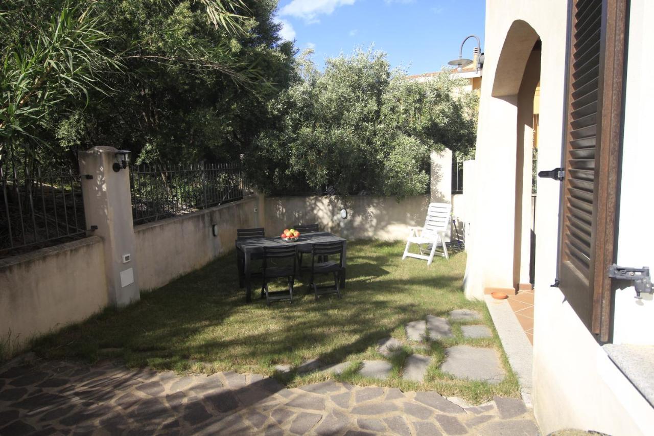 Fenile Apartments Santa Maria Navarrese Buitenkant foto