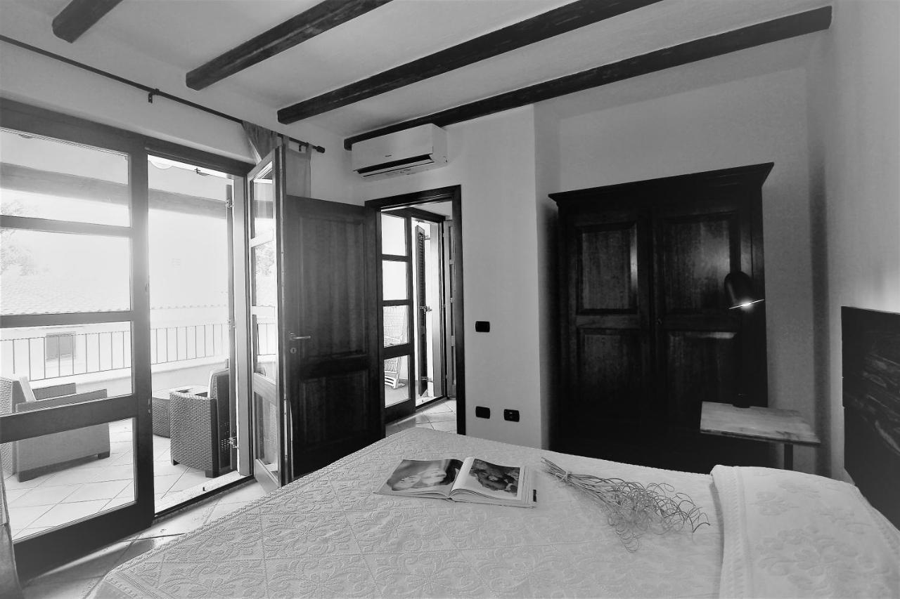 Fenile Apartments Santa Maria Navarrese Buitenkant foto